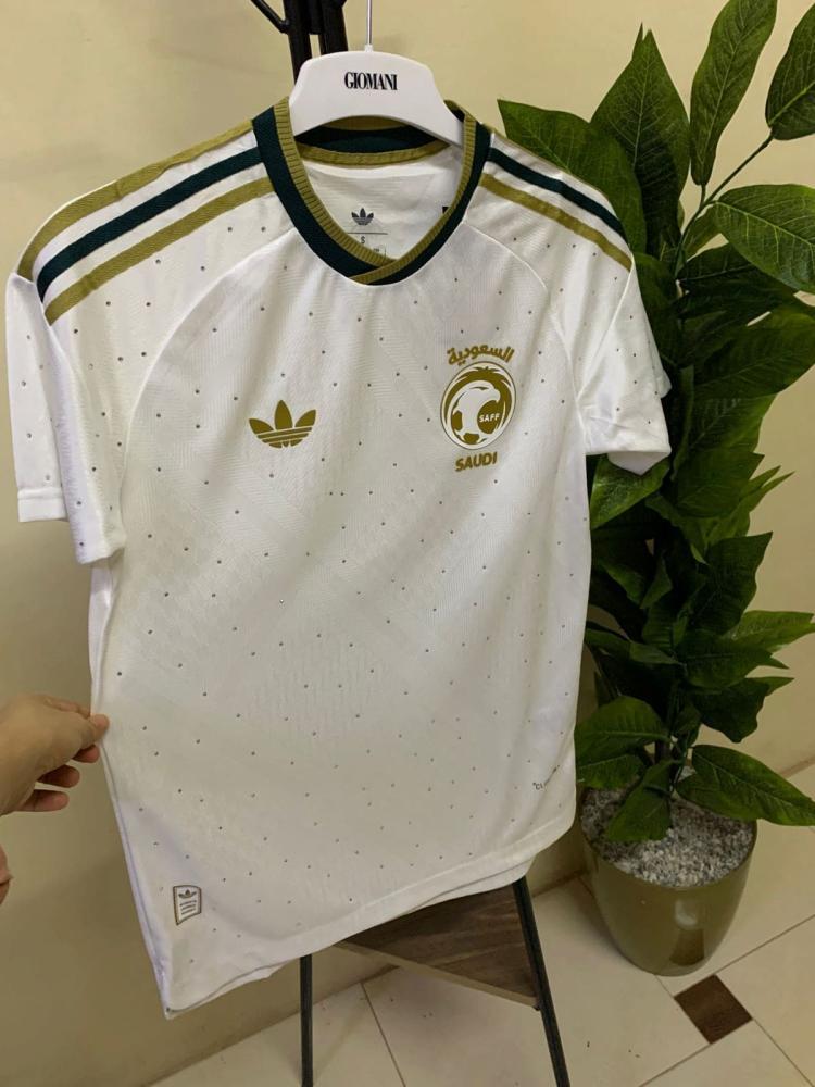 تيشيرت المنتخب السعودي نسائي براق كريستال