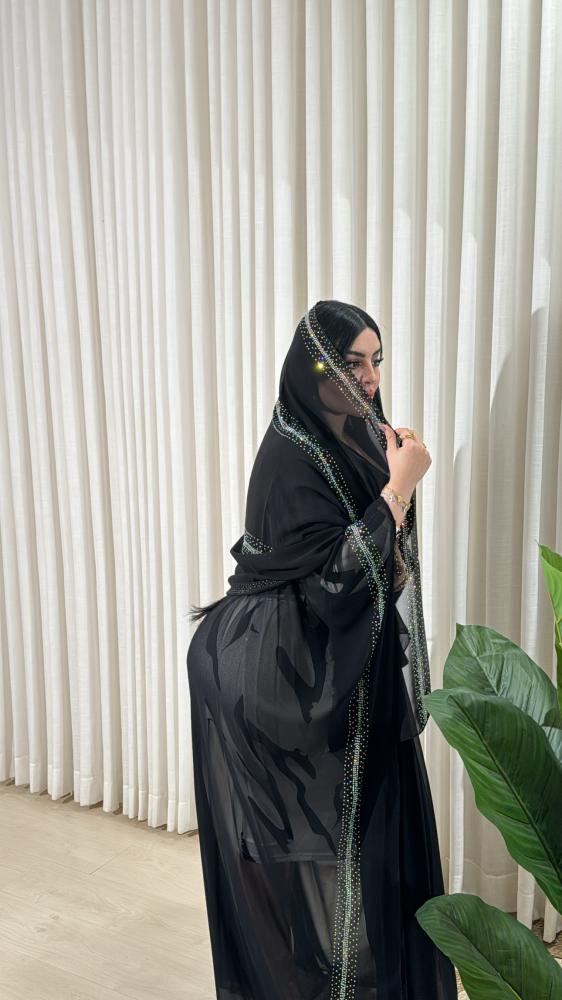 عباية شيفون مرصعه كرستال