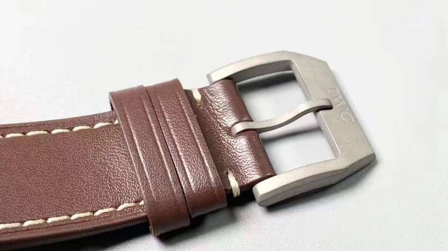 ساعة الطيار اي دبليو سي نتيتانيوم ماستر كواليتي
