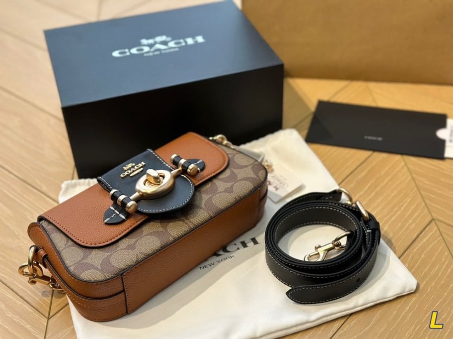 COACH   |  قوتش