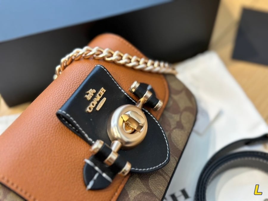 COACH   |  قوتش