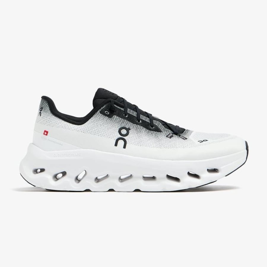 On running Cloudtilt sneakers