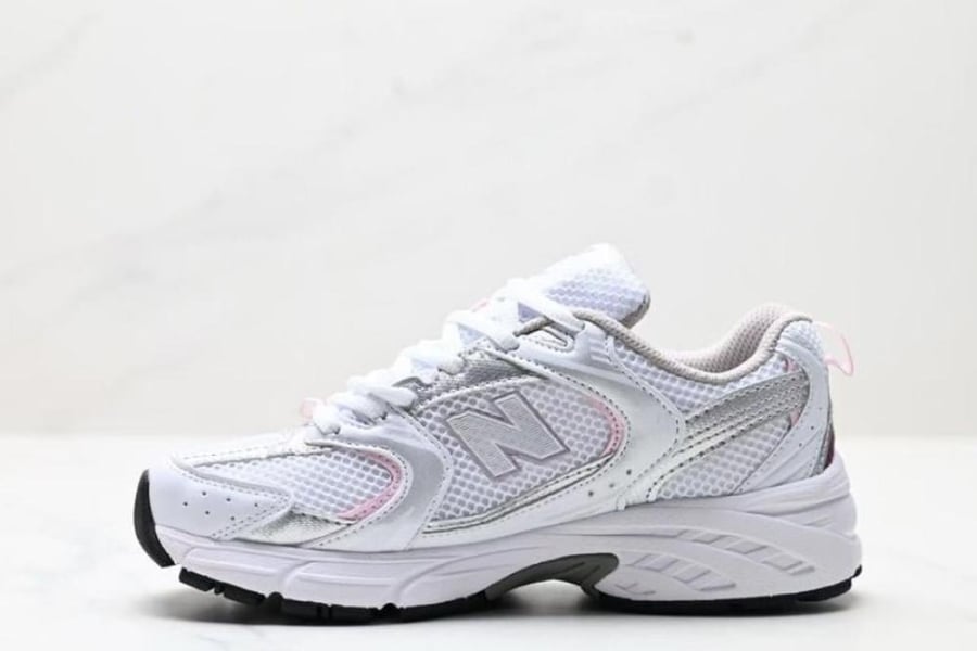 NEW BALANCE 530 White / Pink