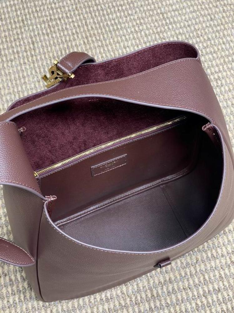 SAINTLAURENT Le 5 à 7 Bag-Burgundy