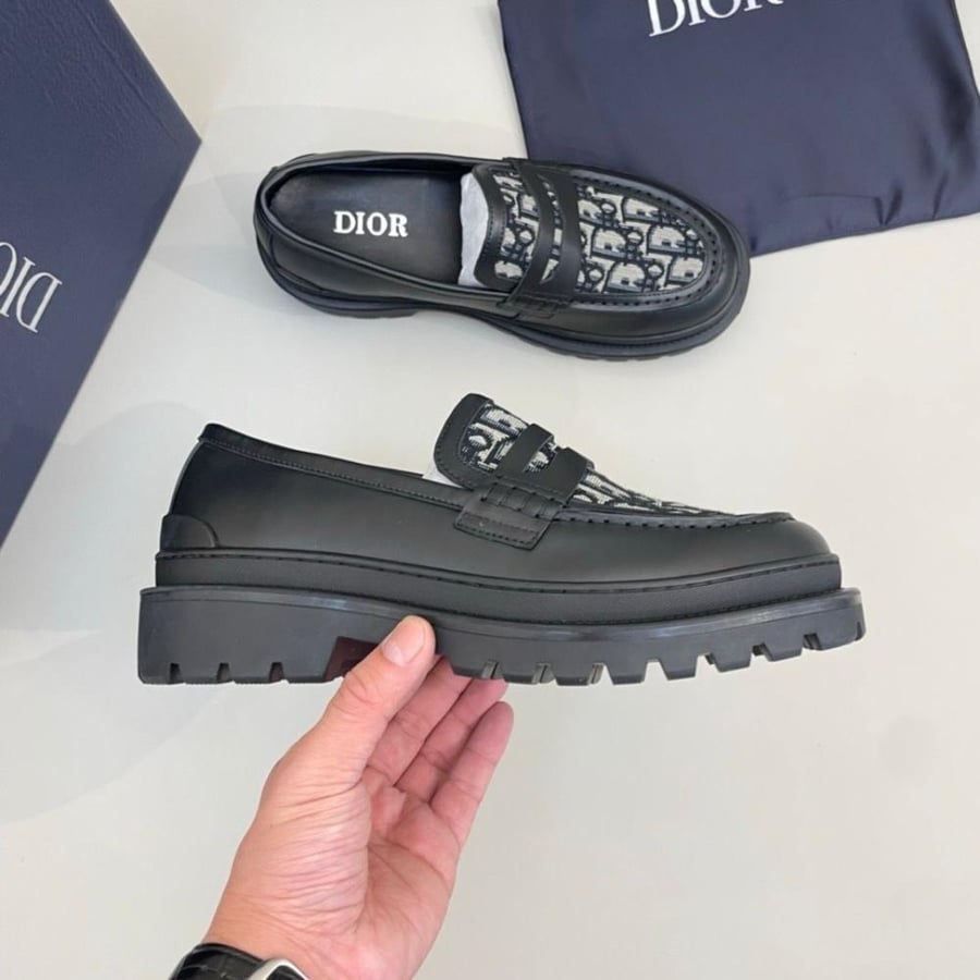 CHRISTIAN DIOR Black XV