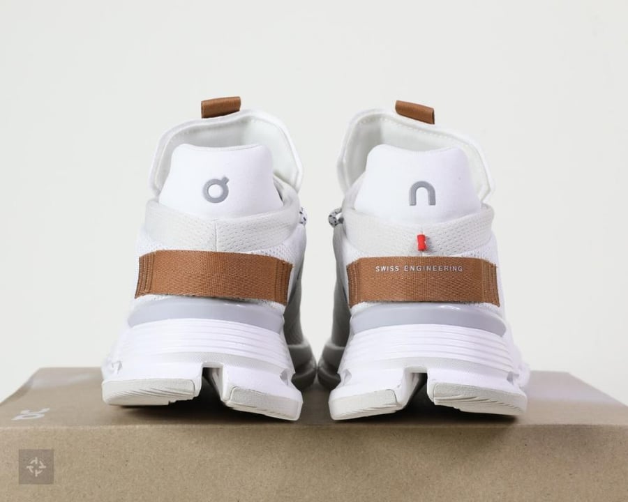 On Running CLOUDNOVA-white pearl