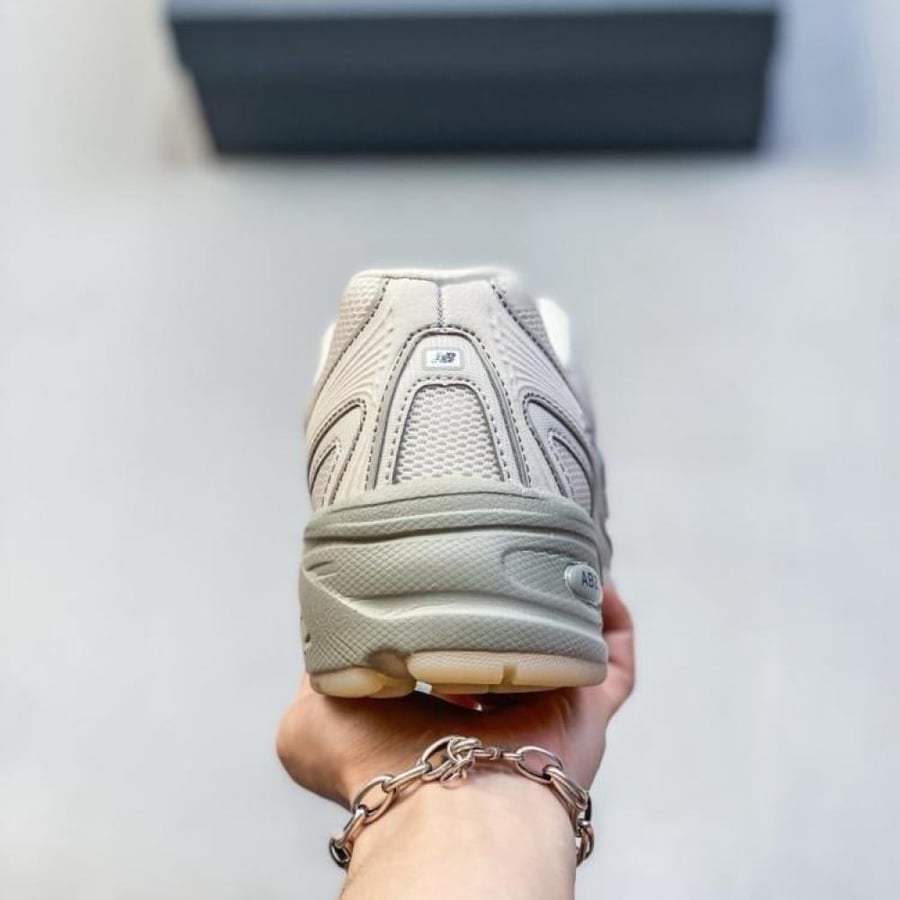 New balance 740-Off-White / Cream,
