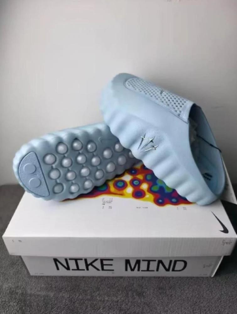 Nike Mind Light Blue 001