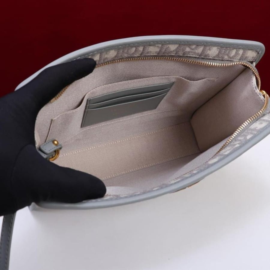 Dior 30 Montaigne Dea Pouch