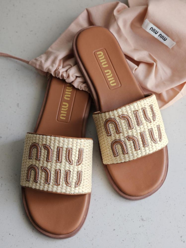 MIU MIU slipper Brown & Beige