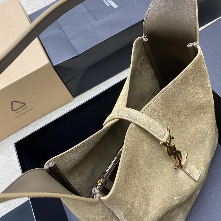 SAINTLAURENT Le 5 à 7 Bag-Golden Leaf