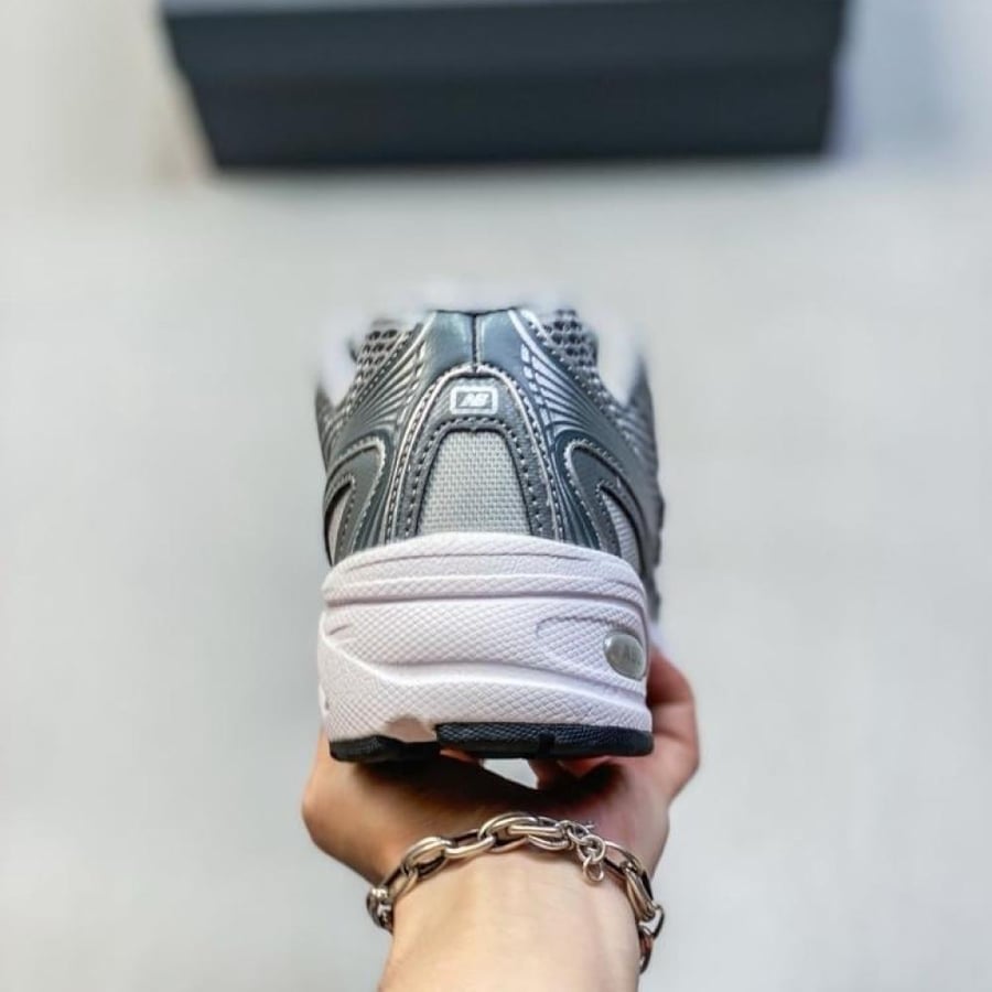 New balance 740-Metallic Silver/Grey,