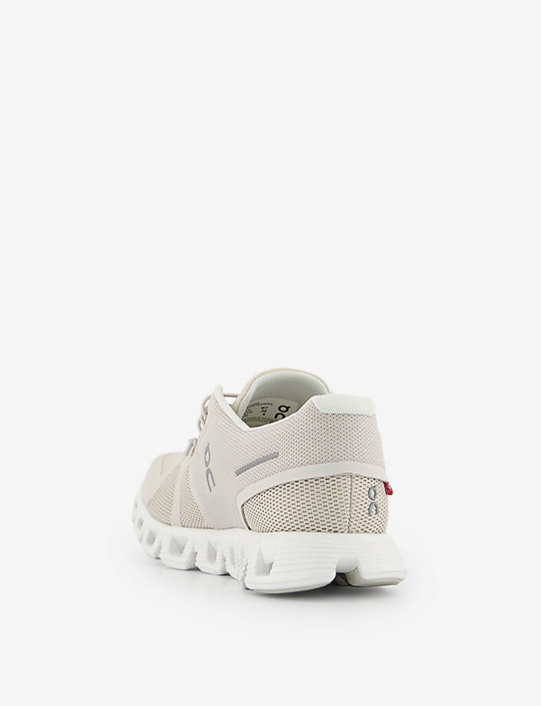 ON RUNNING Cloud 5 PEARL whit