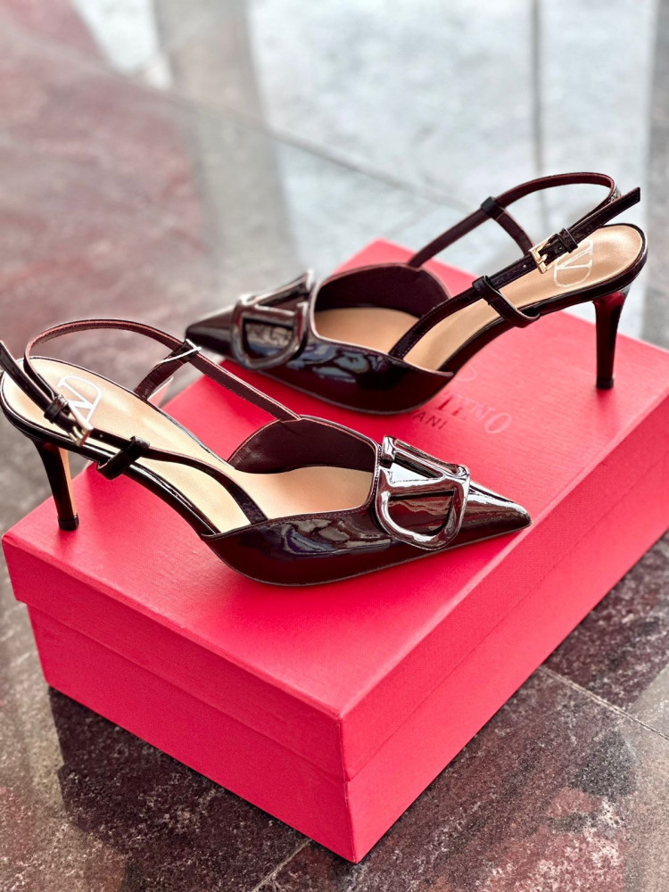Valentino Garavani VLogo Blush Leather Pumps