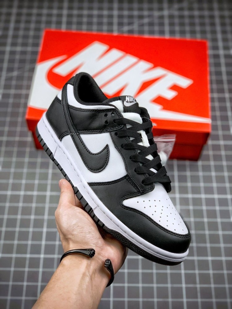 Nike Dunk Low "Black/White" sneakers
