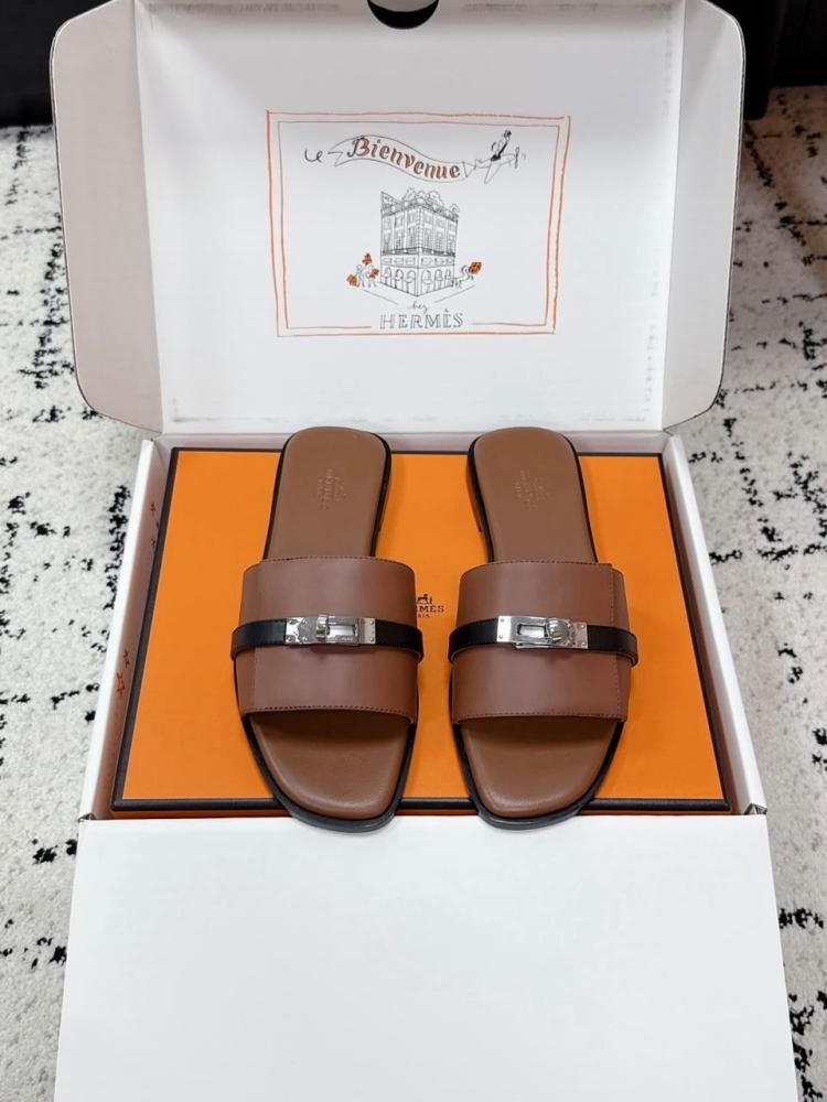 HERMES Calfskin Giulia Sandals