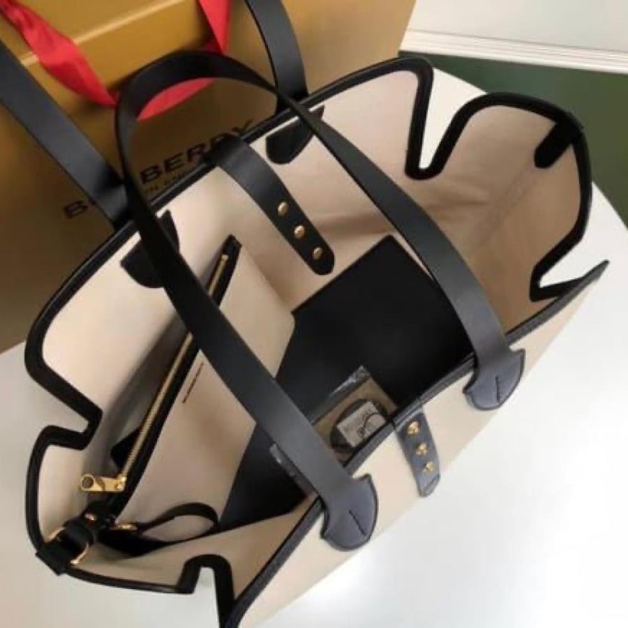 Burberry London SW1 tote bag