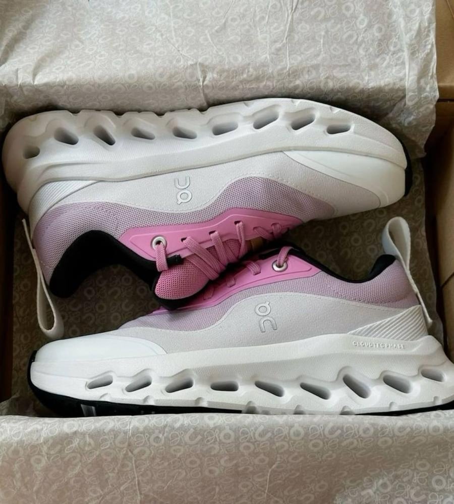 Loewe X On Running white pink