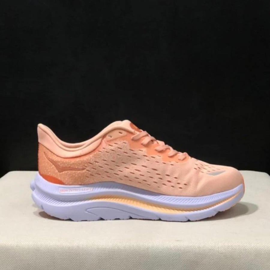 Hoka One One Kawana orange