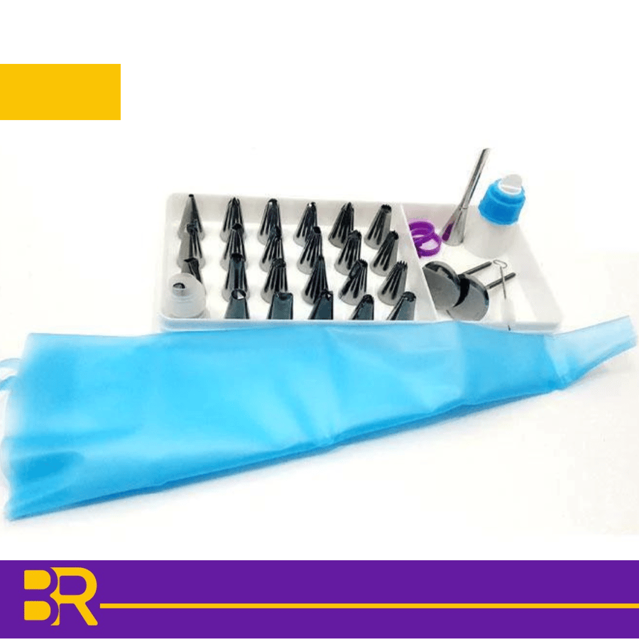 35-piece cake decorating set