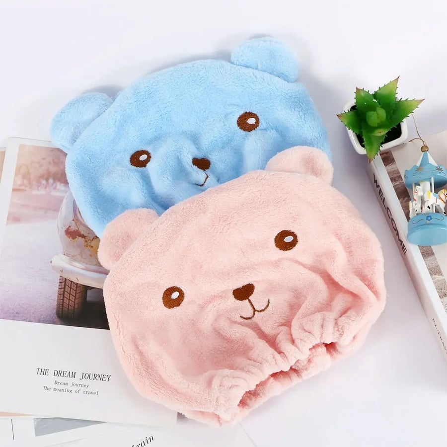 Cartoon-themed shower cap, soft and comfortable, super absorbent and quick-drying.