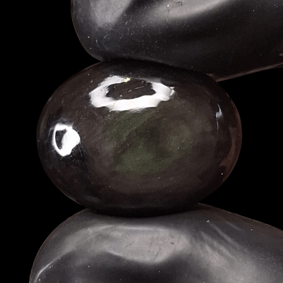 حجر اوبسيدان عين الملكة طبيعي