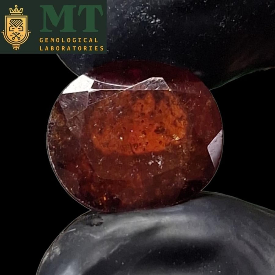 Hesonite stone, natural garnet, tested, and certified by laboratory.
