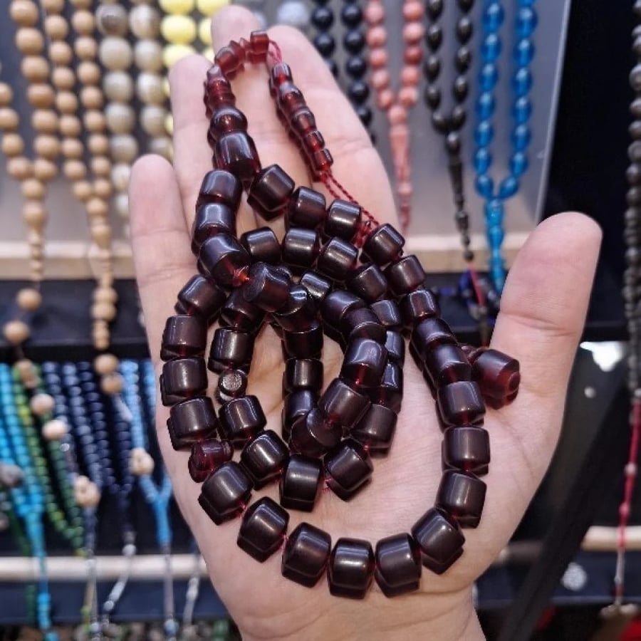 سبحة رائعة برائحة خفيفه عطري جميل 51 خرزة