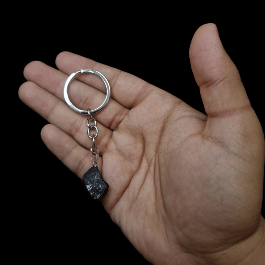 ميدالية حجر خام بلاك تورمالين
