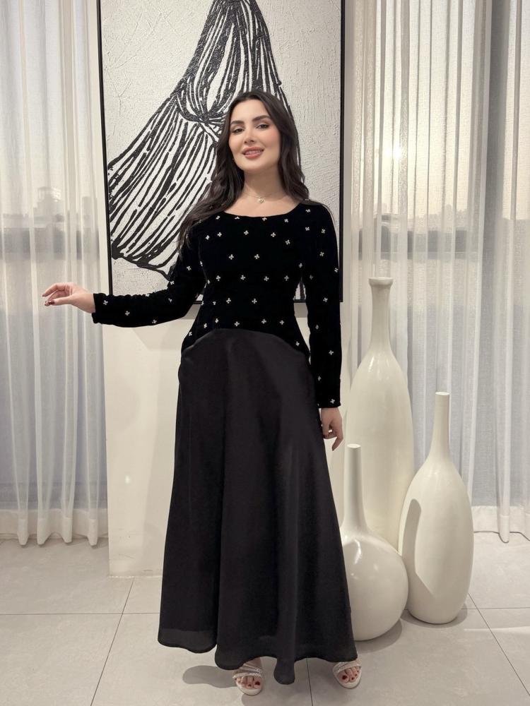 فستان اسود مخمل  بلؤلؤ