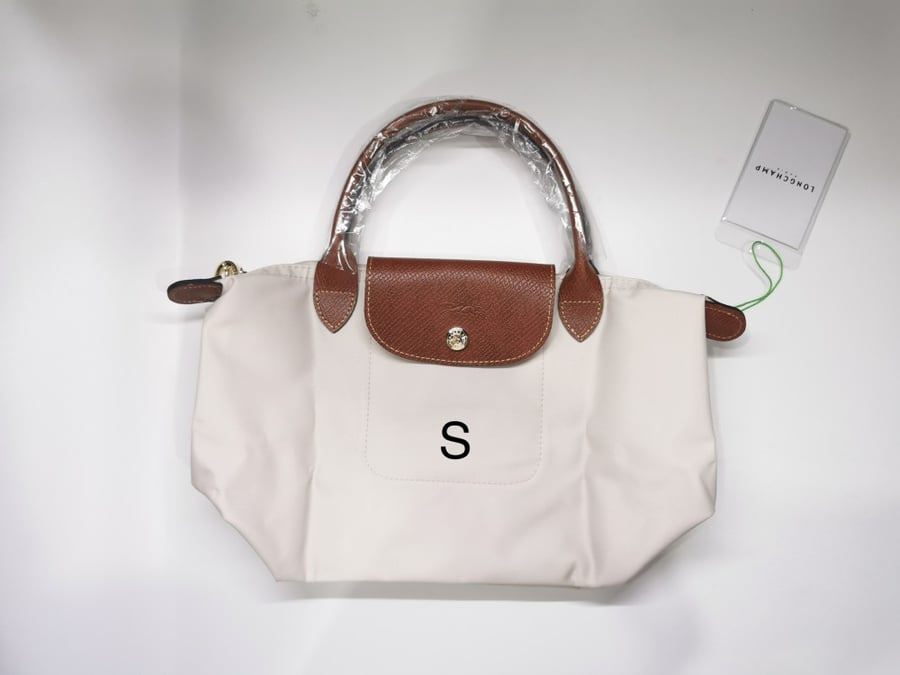 Longchamp لونق شامب