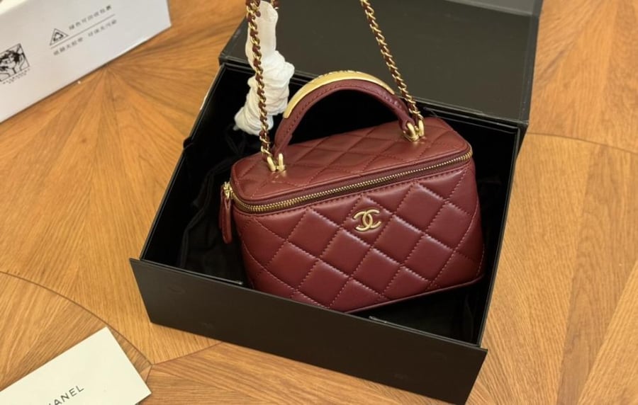 Chanel mini bag Red wine