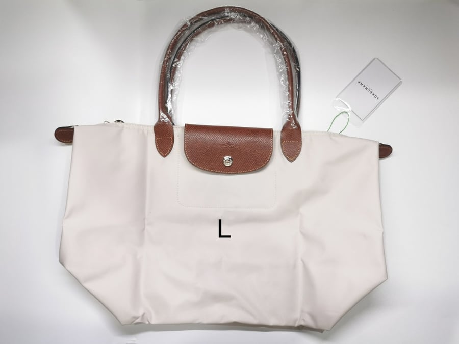 Longchamp لونق شامب