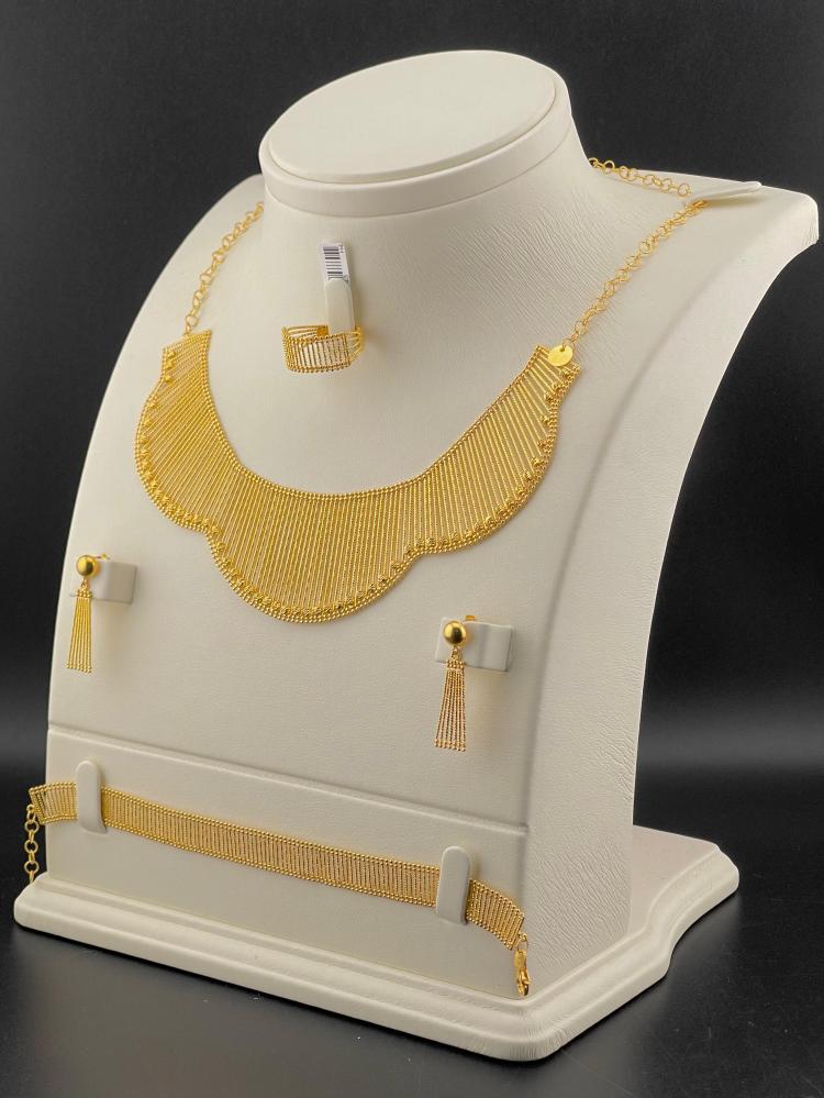طقم ذهب عيار 21