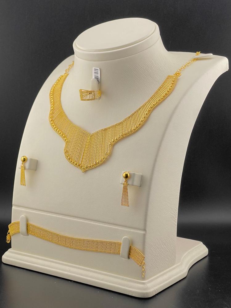 طقم ذهب عيار 21