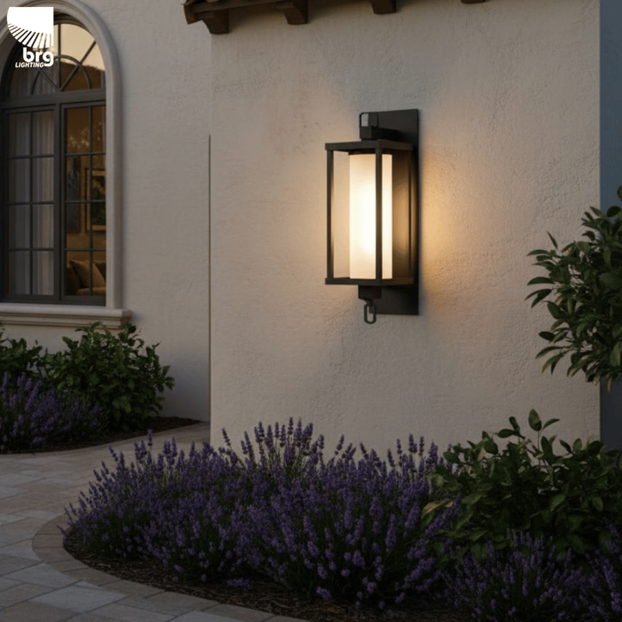 Exterior wall lantern
