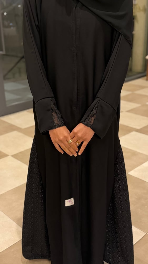 عباية لطيفه