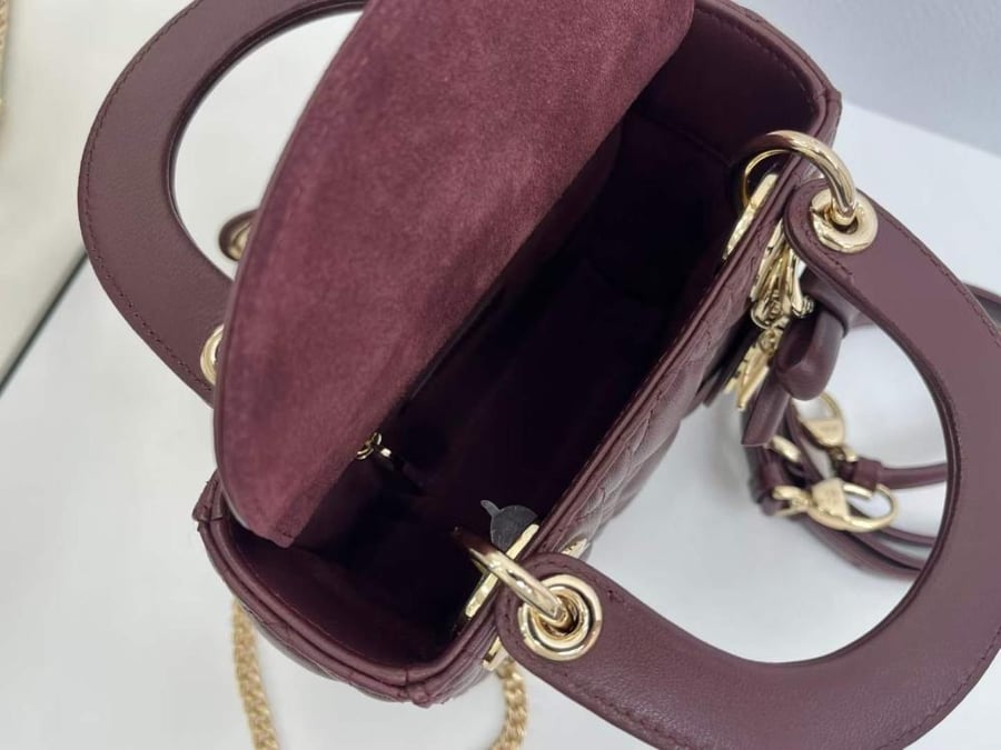 شنطة ليدي ديور مقاس 17cm