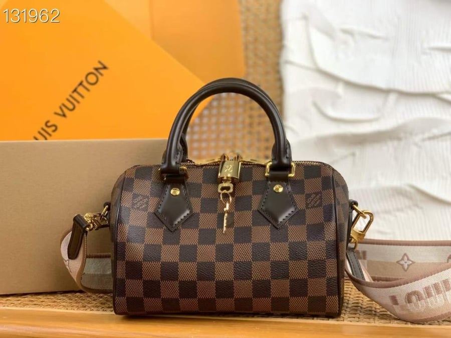 شنطة لوي فيتون سبيدي 20.5 cm