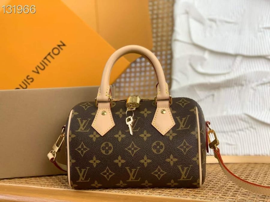 شنطة لوي فيتون سبيدي  20.5 cm