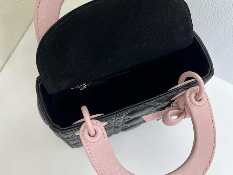 شنطة ليدي ديور مقاس 17cm