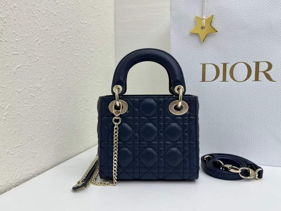 شنطة ليدي ديور مقاس 17cm