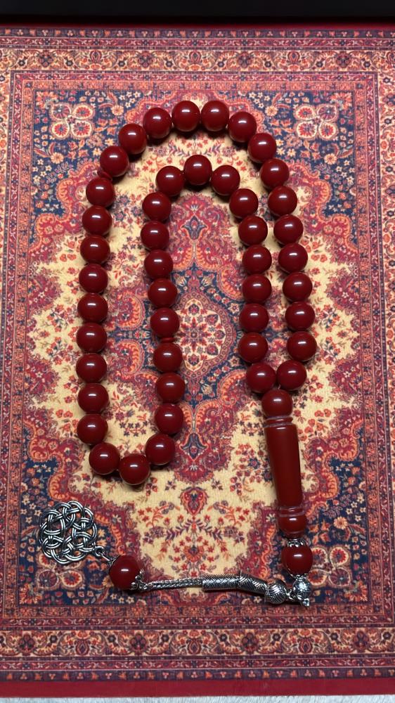 مسباح عنابي