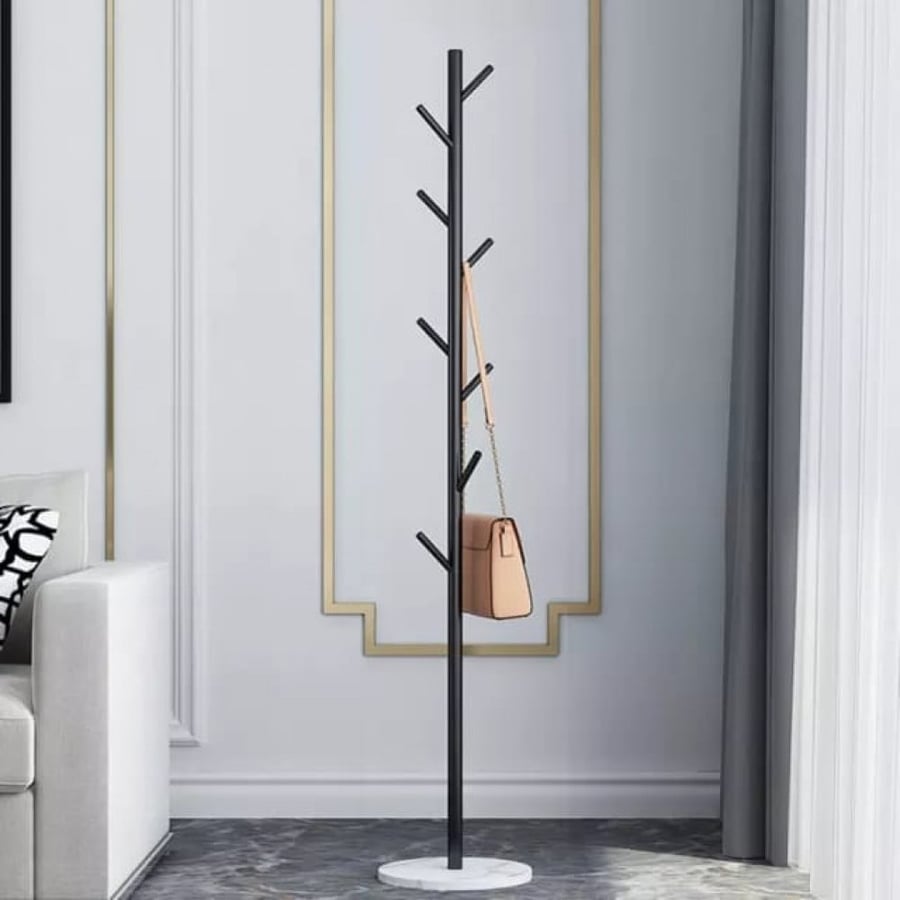 علاقة ملابس Tree