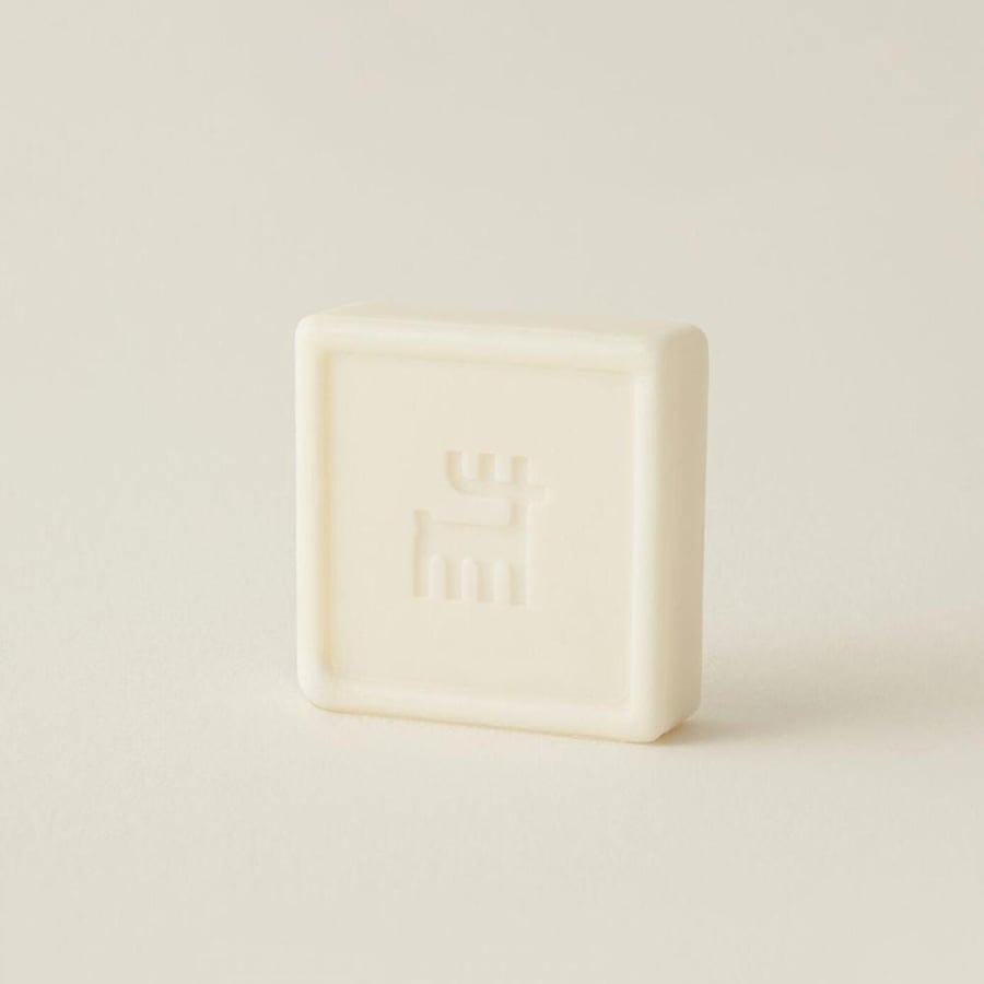 صابون طبيعي معطر White Flower