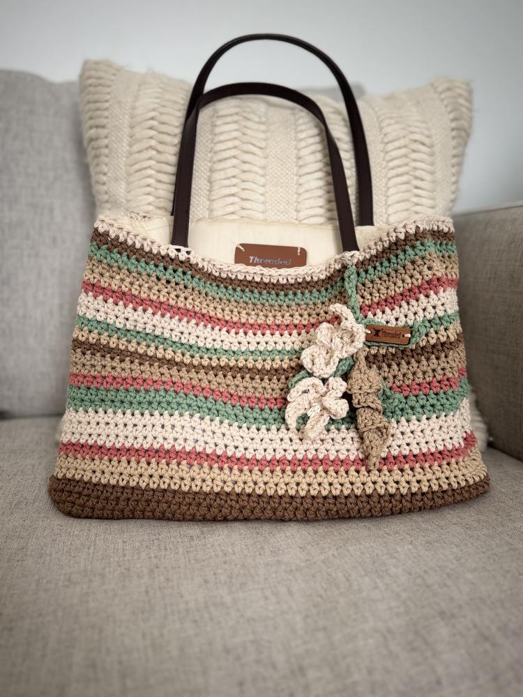 Palm Trail tote bag - حقيبة درب النخيل