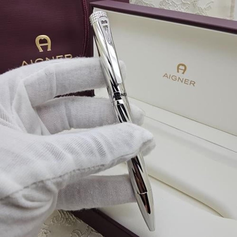 قلم فاخر رجالي ماركة Aigner لون فضي من رومانتك شوب
