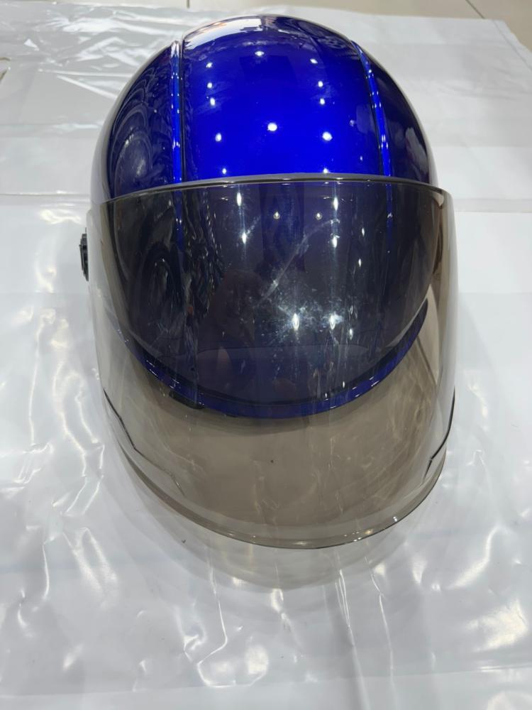 Motorcycle or scooter helmet
