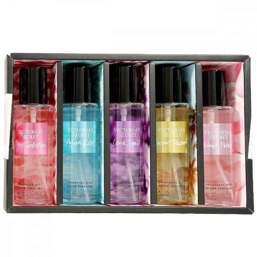 معطرات جسم مجموعة بخاخات الجسم من فيكتوريا سيكريت تحتوي على بيور سيدكشن واكوا كيس ولوف سبيل وكوكونات باشن وفيلفيت بيتالز بسعة 125 مل