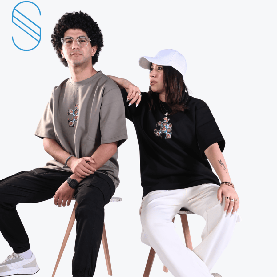 تيشيرت Unisex بتطريز البزل